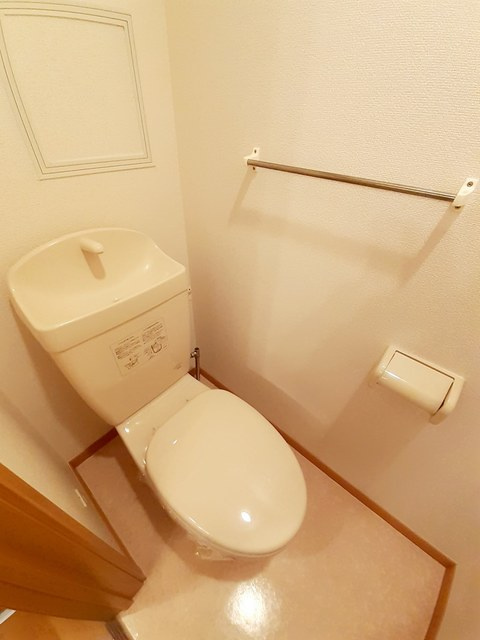 シュープリームのトイレ