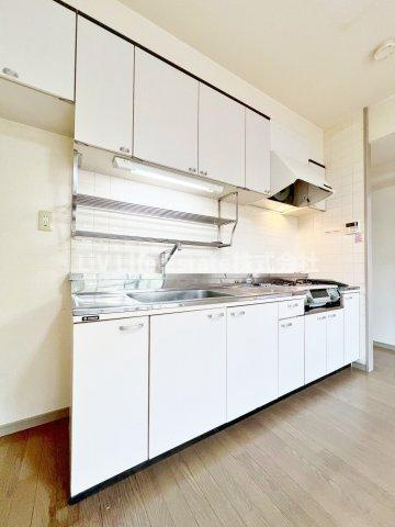 小平市小川町１丁目の賃貸マンションのキッチン