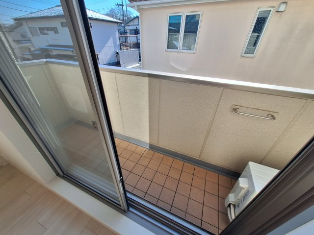 日野市日野本町２丁目の賃貸マンションのバルコニー