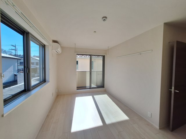 日野市日野本町２丁目の賃貸マンションの居間・リビング
