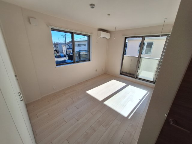 日野市日野本町２丁目の賃貸マンションの居間・リビング