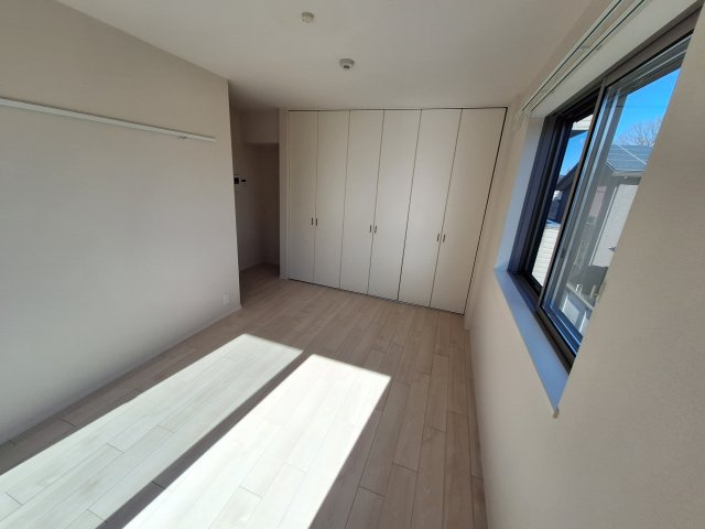 日野市日野本町２丁目の賃貸マンションの洋室
