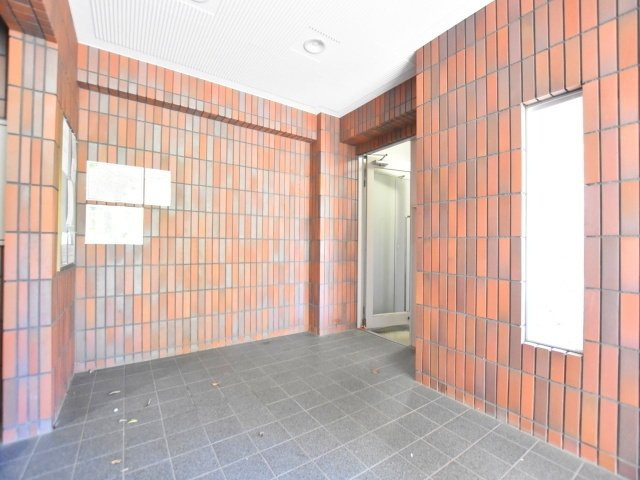 フォレスタ井土ヶ谷Ⅰのロビー