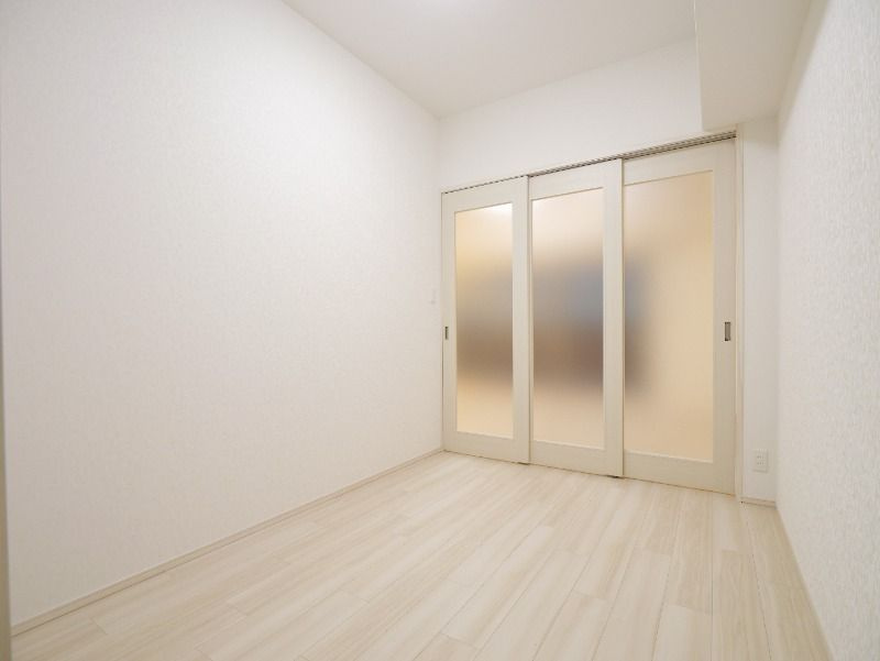 プレジオ弁天町の寝室