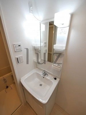 SS．Advance横濱阪東橋exの洗面所|独立洗面台で身支度をすべて済ませてしまいましょう