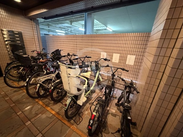 サンサーラビル南森町　西天満小学校区　のその他共用部分|サンサーラビル南森町　駐輪場