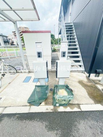 イーストコートの駐車場