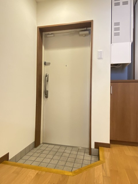 プライムレジデンス上落合の玄関