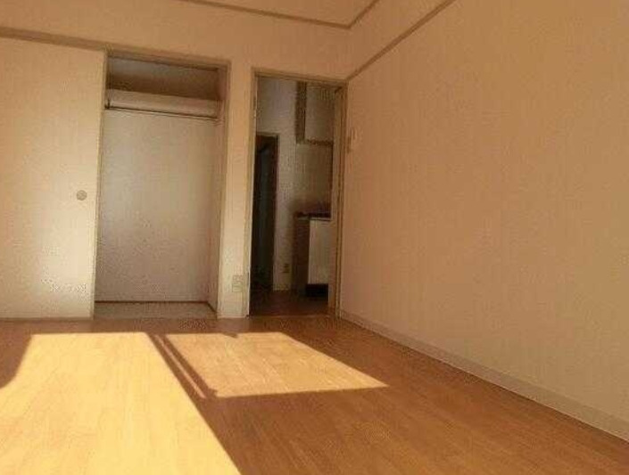 どみしるまーさ　東館の洋室