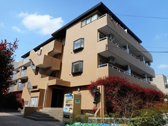 どみしるまーさ　東館の外観