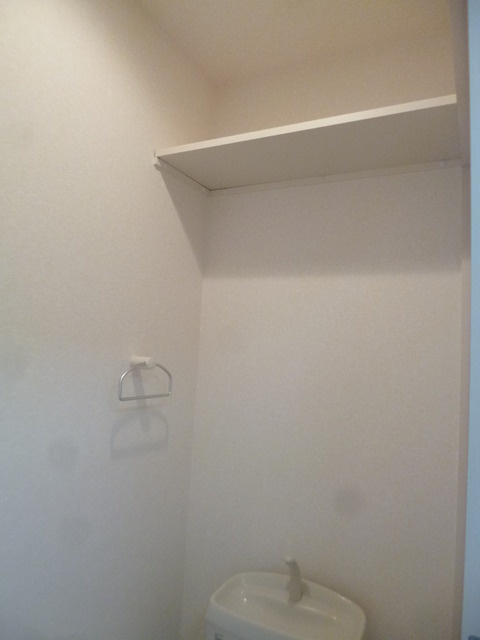 メゾン　ルミエールのその他|★トイレ上部棚あり★