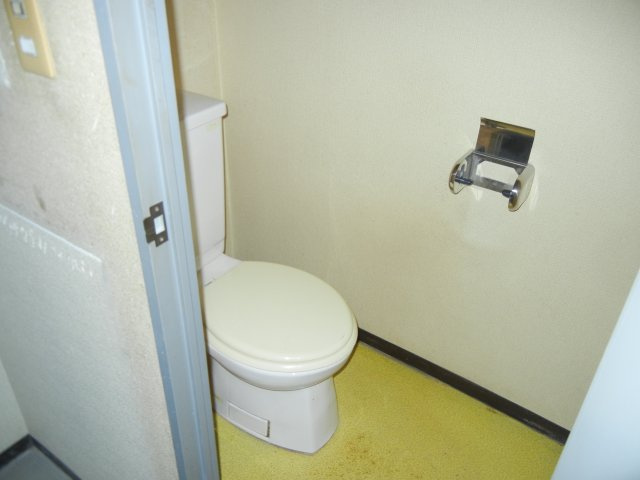 キャピタルハウス栄町のトイレ