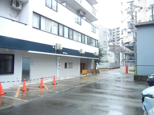 キャピタルハウス栄町の周辺