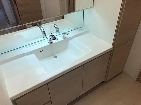 神戸市中央区北長狭通４丁目の賃貸マンションの洗面所