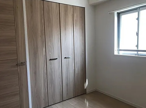 神戸市中央区北長狭通４丁目の賃貸マンションの収納
