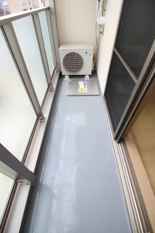神戸市中央区大日通６丁目の賃貸マンションのバルコニー
