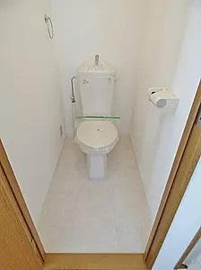 芦屋市精道町の賃貸マンションのトイレ