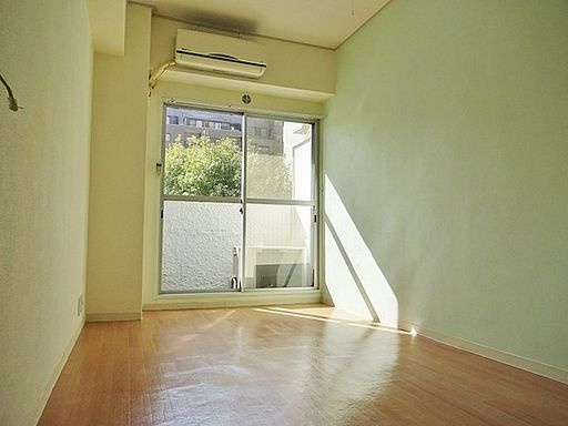 神戸市東灘区本山南町９丁目の賃貸マンションの居間・リビング