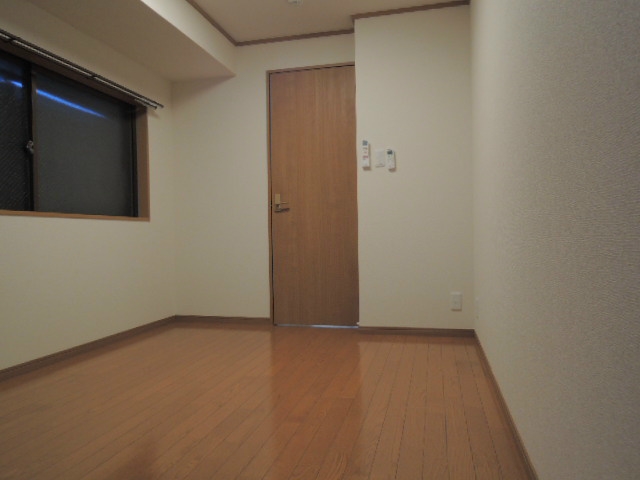 品川第6マンションの洋室