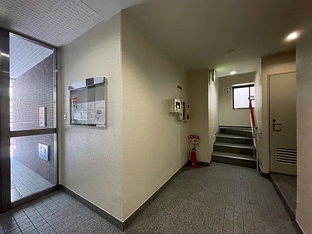 神戸市東灘区深江本町３丁目の賃貸マンションのロビー