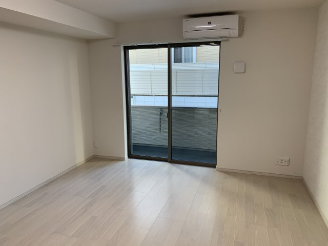 神戸市東灘区深江北町１丁目の賃貸マンションの居間・リビング