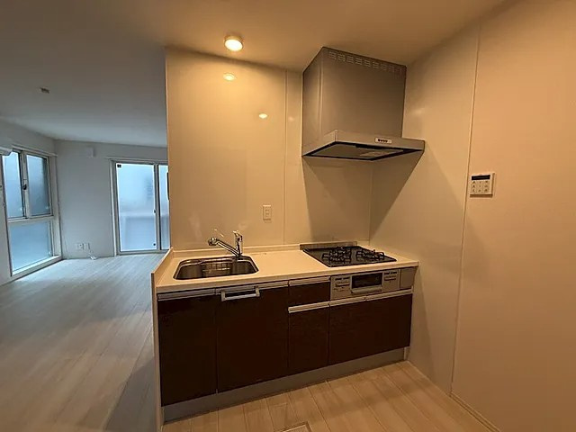 神戸市東灘区深江南町４丁目のアパートのキッチン