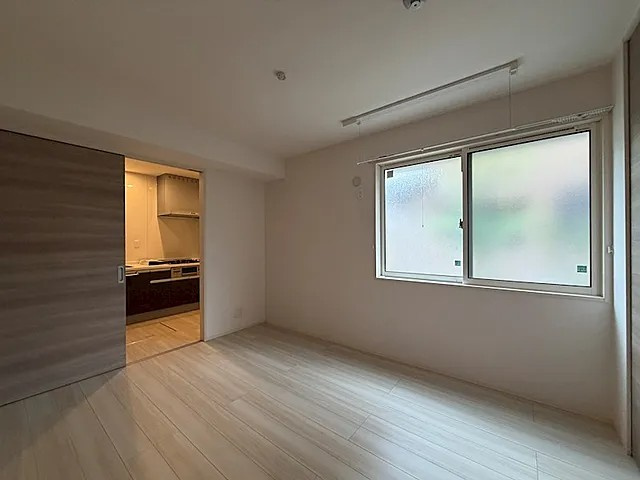 神戸市東灘区深江南町４丁目のアパートの居間・リビング