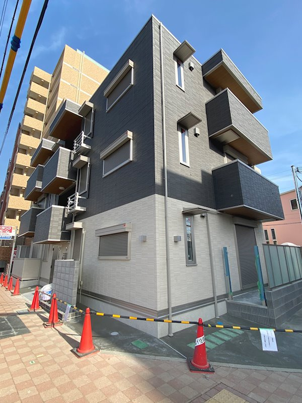 神戸市灘区六甲町５丁目のアパートの外観