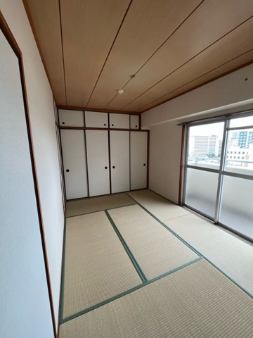 神戸市中央区日暮通１丁目の賃貸マンションの居間・リビング