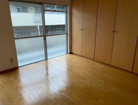 神戸市中央区中島通４丁目の賃貸マンションの居間・リビング