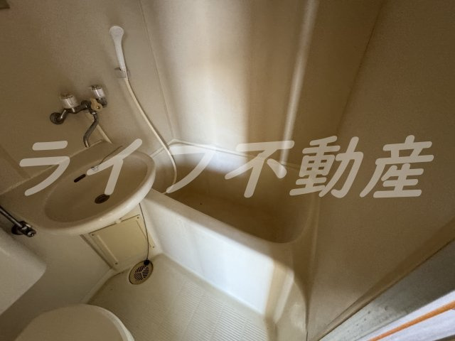 カナイコーポ｜敷金・礼金ゼロ物件　駅近　立地良好　東成区の洗面所|コンパクトで使いやすい洗面所