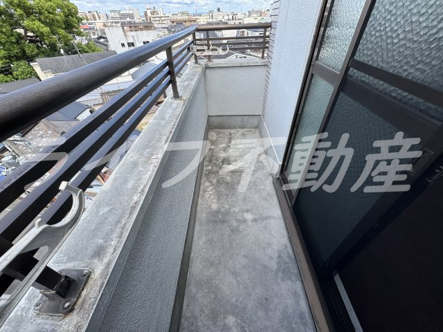 カナイコーポ｜敷金・礼金ゼロ物件　駅近　立地良好　東成区のバルコニー|開放的で明るい空間を演出してくれるバルコニーです
