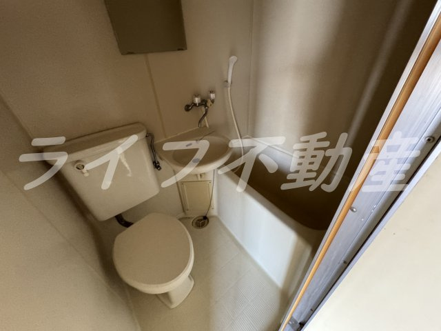 カナイコーポ｜敷金・礼金ゼロ物件　駅近　立地良好　東成区の浴室|日々の暮らしに欠かせないお風呂です