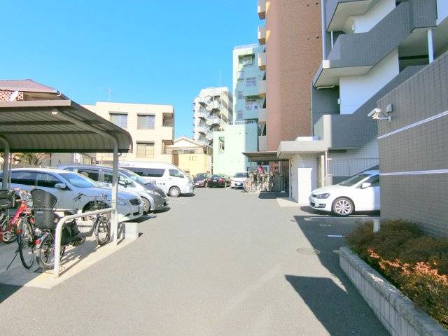 FlourishフローリッシュSⅠの駐車場