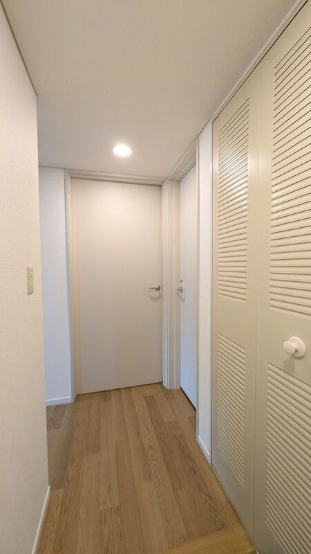 等々力ガーデンハウスの玄関|収納もある玄関です