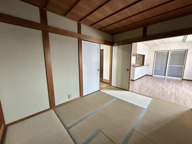小田町戸建の内装