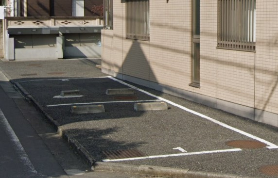フィールドストーン調布の駐車場