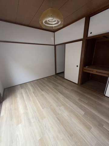 ハウスパフュームの洋室