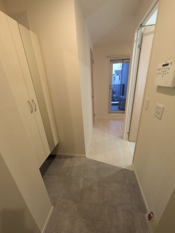 Ｄ-ｒｅｓｉｄｅｎｃｅ稲城の玄関