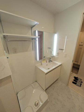 Ｄ-ｒｅｓｉｄｅｎｃｅ稲城の洗面所