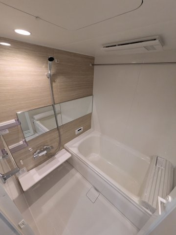 Ｄ-ｒｅｓｉｄｅｎｃｅ稲城の浴室