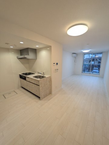 Ｄ-ｒｅｓｉｄｅｎｃｅ稲城の居間・リビング
