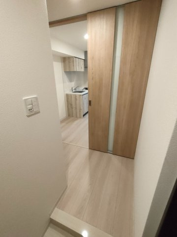 KDXレジデンス西調布 の玄関