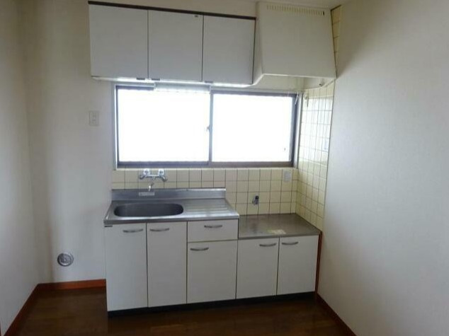 調布市布田６丁目のアパートのキッチン
