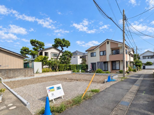 沼津市西間門２期　全１棟　１号棟の前面道路含む現地写真
