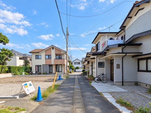 沼津市西間門２期　全１棟　１号棟の前面道路含む現地写真