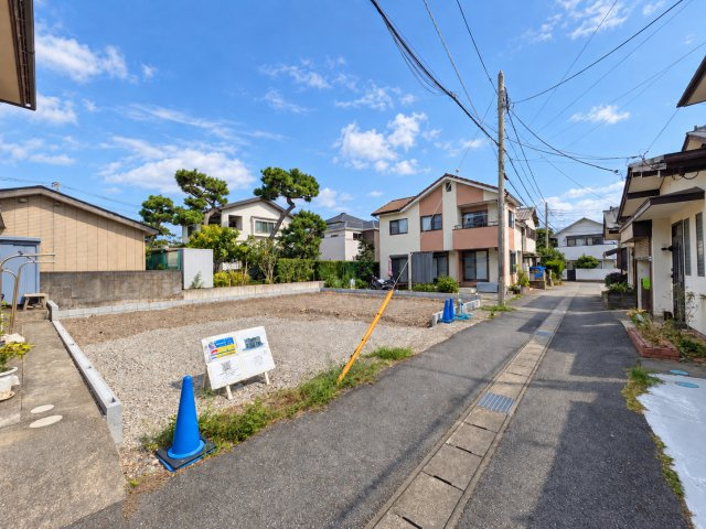 沼津市西間門２期　全１棟　１号棟の前面道路含む現地写真
