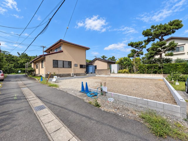 沼津市西間門２期　全１棟　１号棟の前面道路含む現地写真