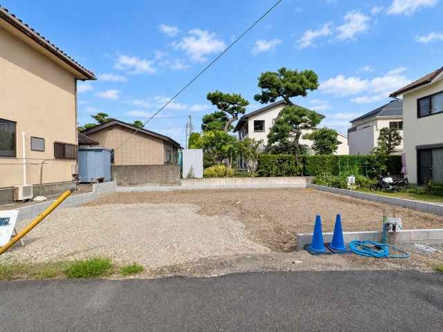 沼津市西間門２期　全１棟　１号棟の前面道路含む現地写真