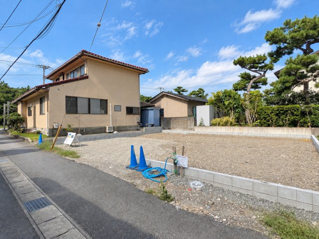沼津市西間門２期　全１棟　１号棟の前面道路含む現地写真